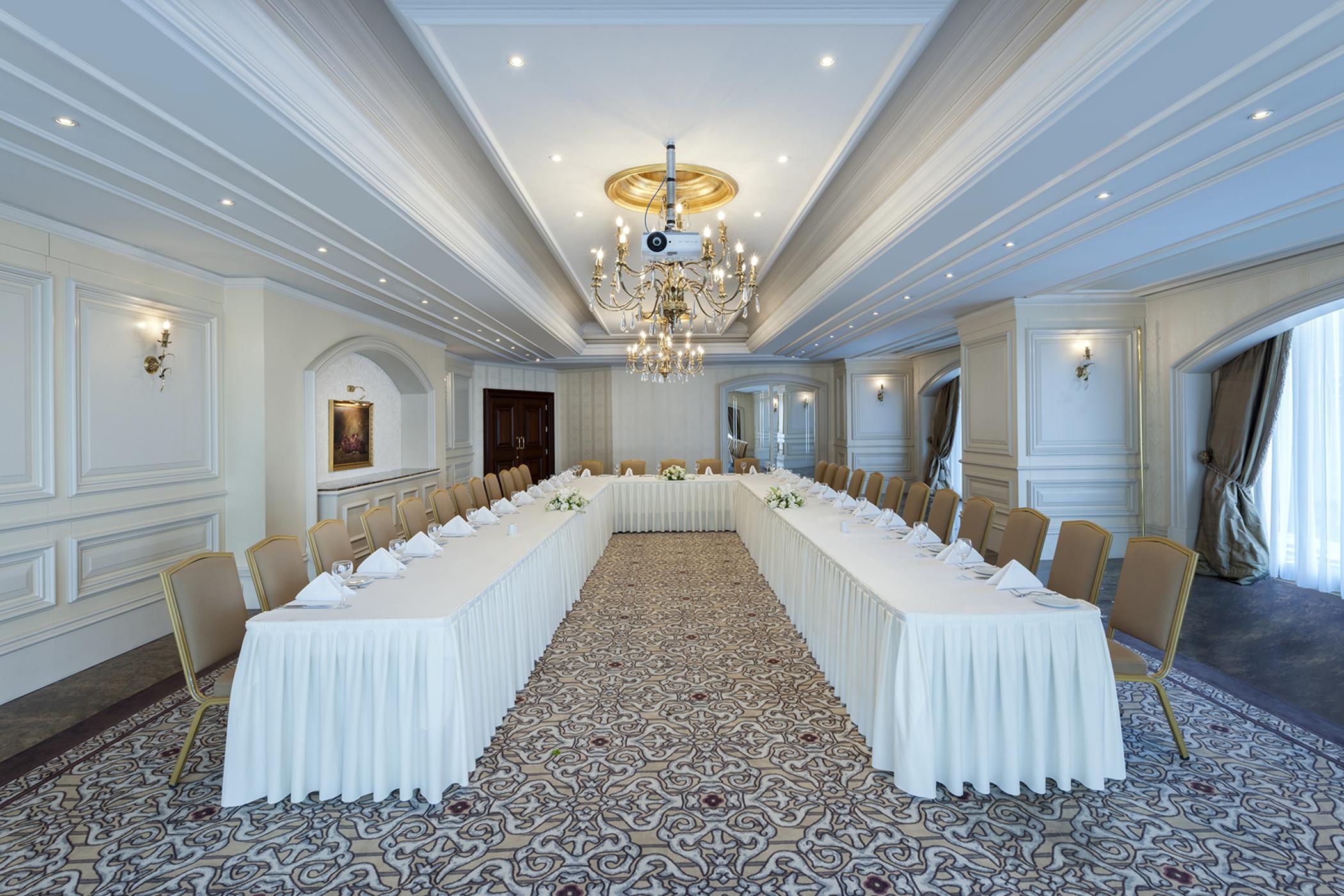 Elite World Taksim Hotel 5*