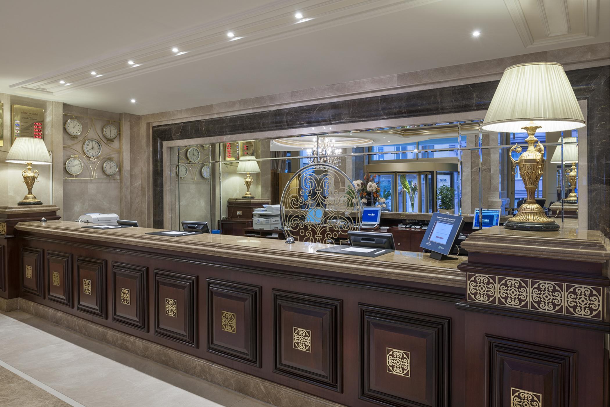 Elite World Taksim 5* Istanboel