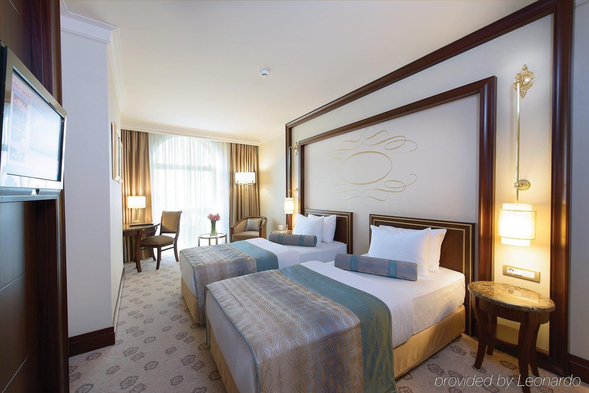 Elite World Taksim 5* Istanboel